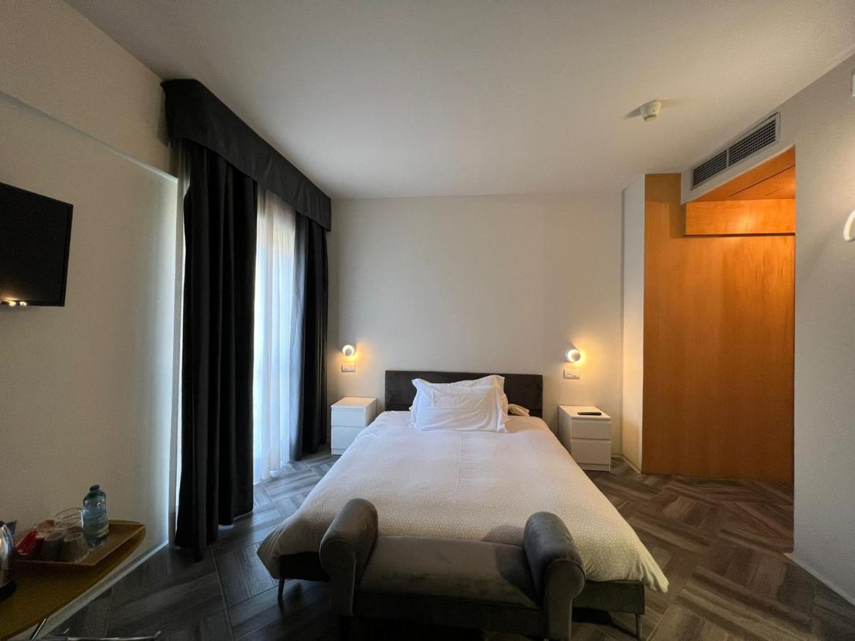 Hotel Garni Santa Caterina Орта-Сан-Джулио Экстерьер фото