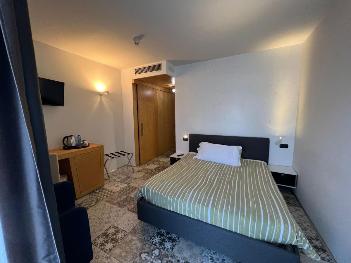 Hotel Garni Santa Caterina Орта-Сан-Джулио Экстерьер фото