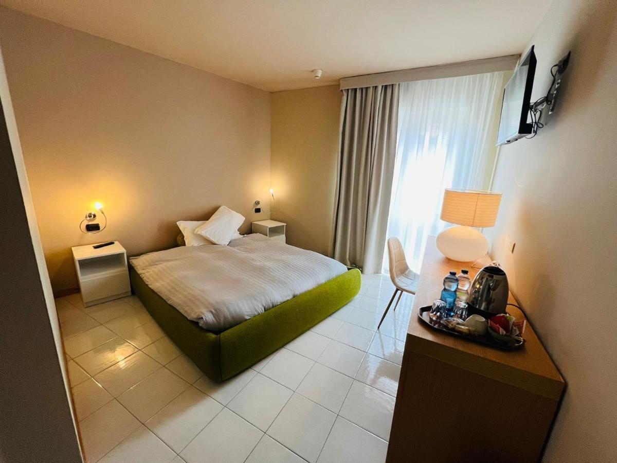 Hotel Garni Santa Caterina Орта-Сан-Джулио Экстерьер фото